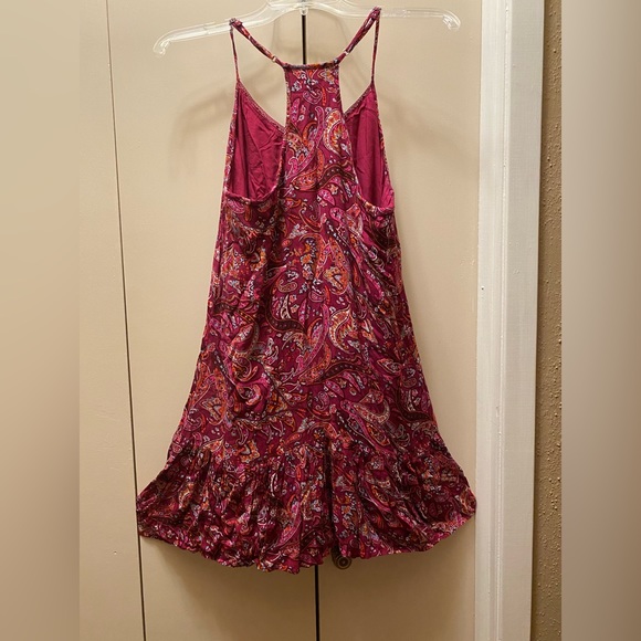 Hollister Burgundy print sundress - CUTE!! - Picture 3 of 7